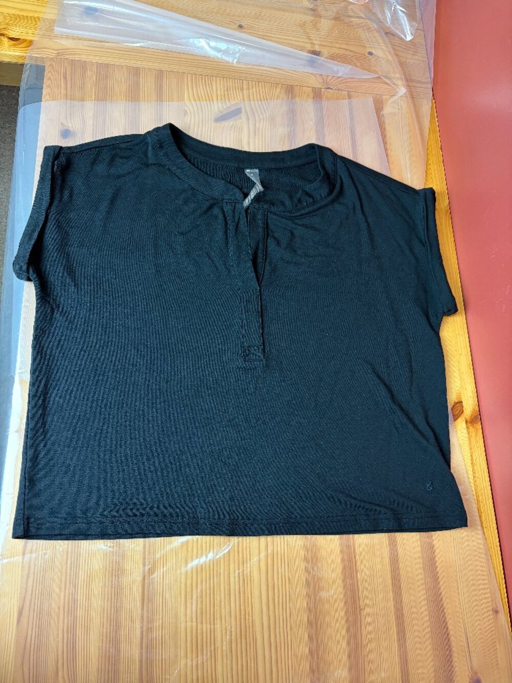 Lou & Grey Black Tee Shirt Size M